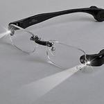 IlluminEyes Glasses 2.0x with Carrying Case