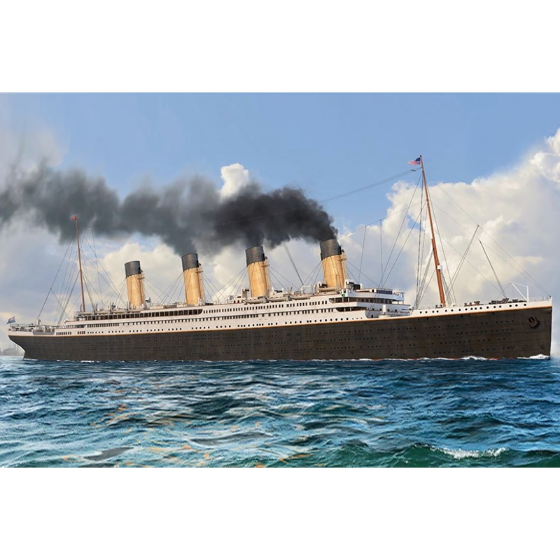 Hobby Boss 83420 1/700 RMS Titanic Ocean Liner