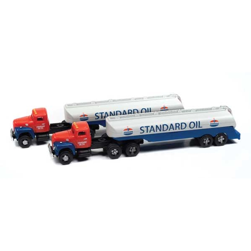 Classic Metal Works 1954 IH R-190 Tractor w/Tanker Trailer 2-Pack (Standard Oil) - Assembled -- Standard Oil (red, silver, blue)